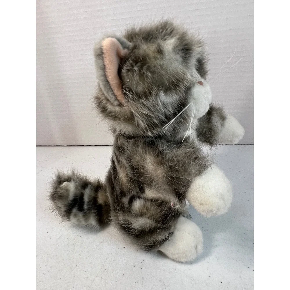 Russ Berrie Curious Critters Grey White Tabby Cat Plush Stuffed Animal 33182 8in